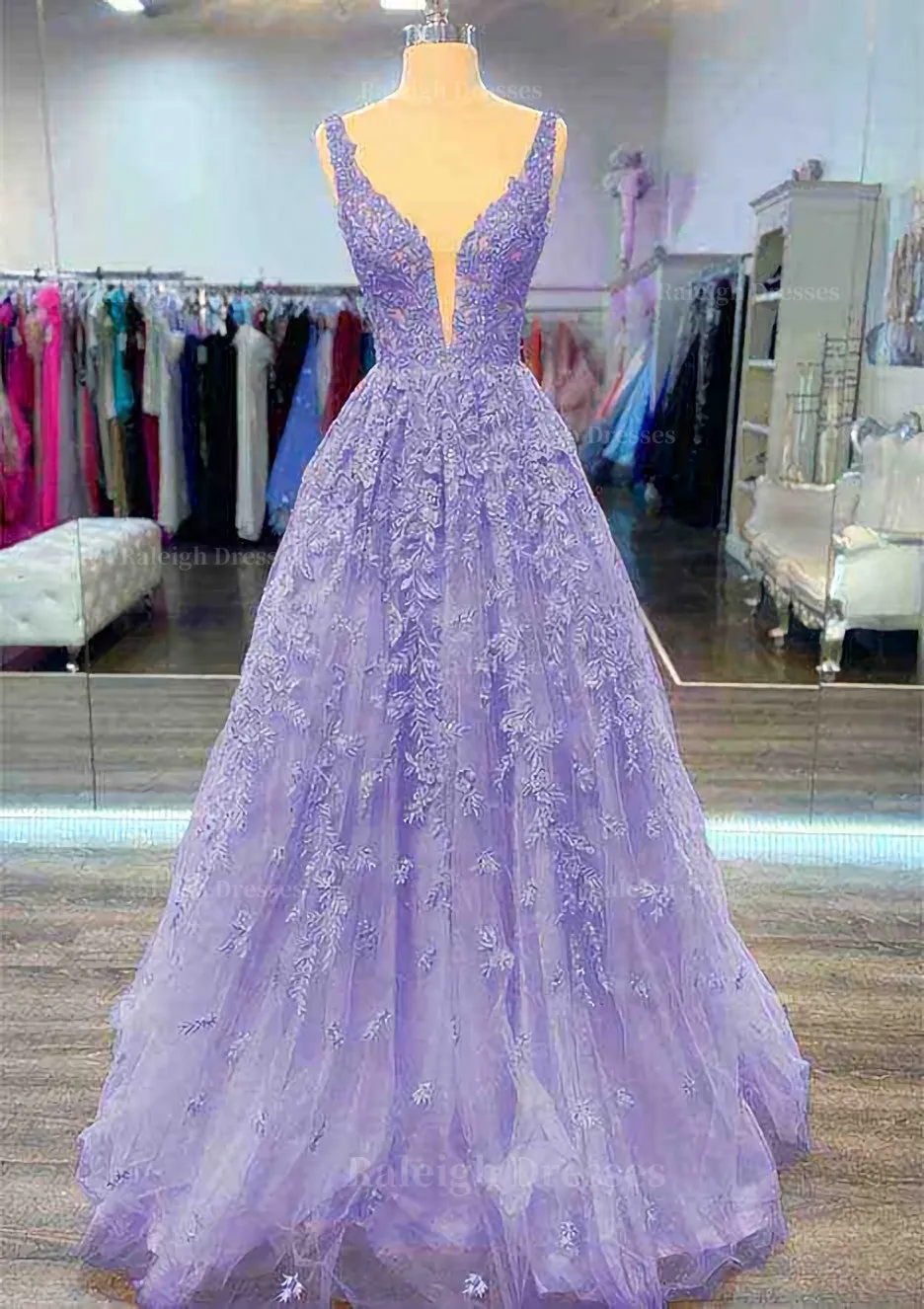 A-line V Neck Sleeveless Long/Floor-Length Lace Prom Dress With Beading