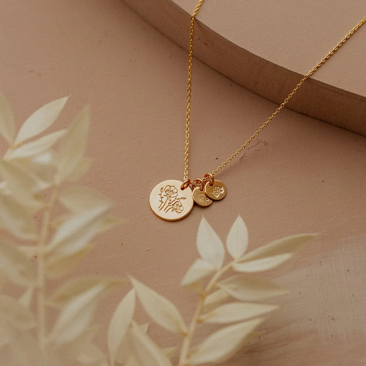 Big & Little Blooms Disc Necklace