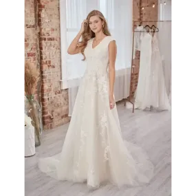 Diana Leigh by Maggie Sottero - SAMPLE SALE